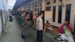 Kolaborasi Babinsa, Bhabinkamtibmas dan Tenaga Kesehatan Jaga Warga Cilinaya