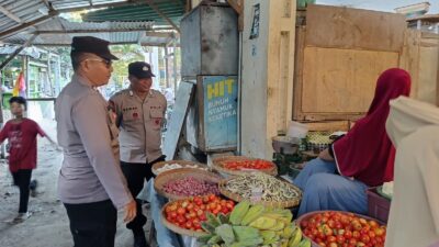 “Rawan Pagi” Polsek Gangga Lancarkan Arus di Simpang 3 PKM Gangga
