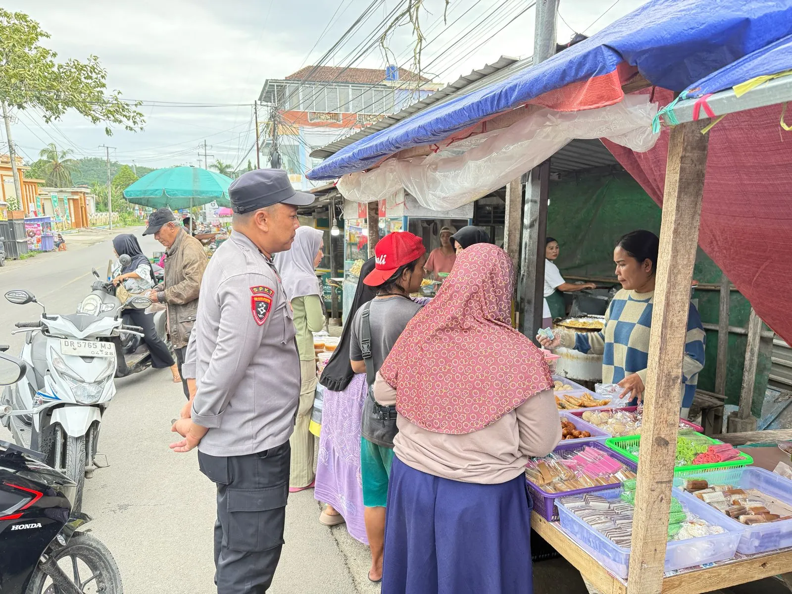 Polsek Kawasan Pelabuhan Lembar Amankan Arus Ngabuburit