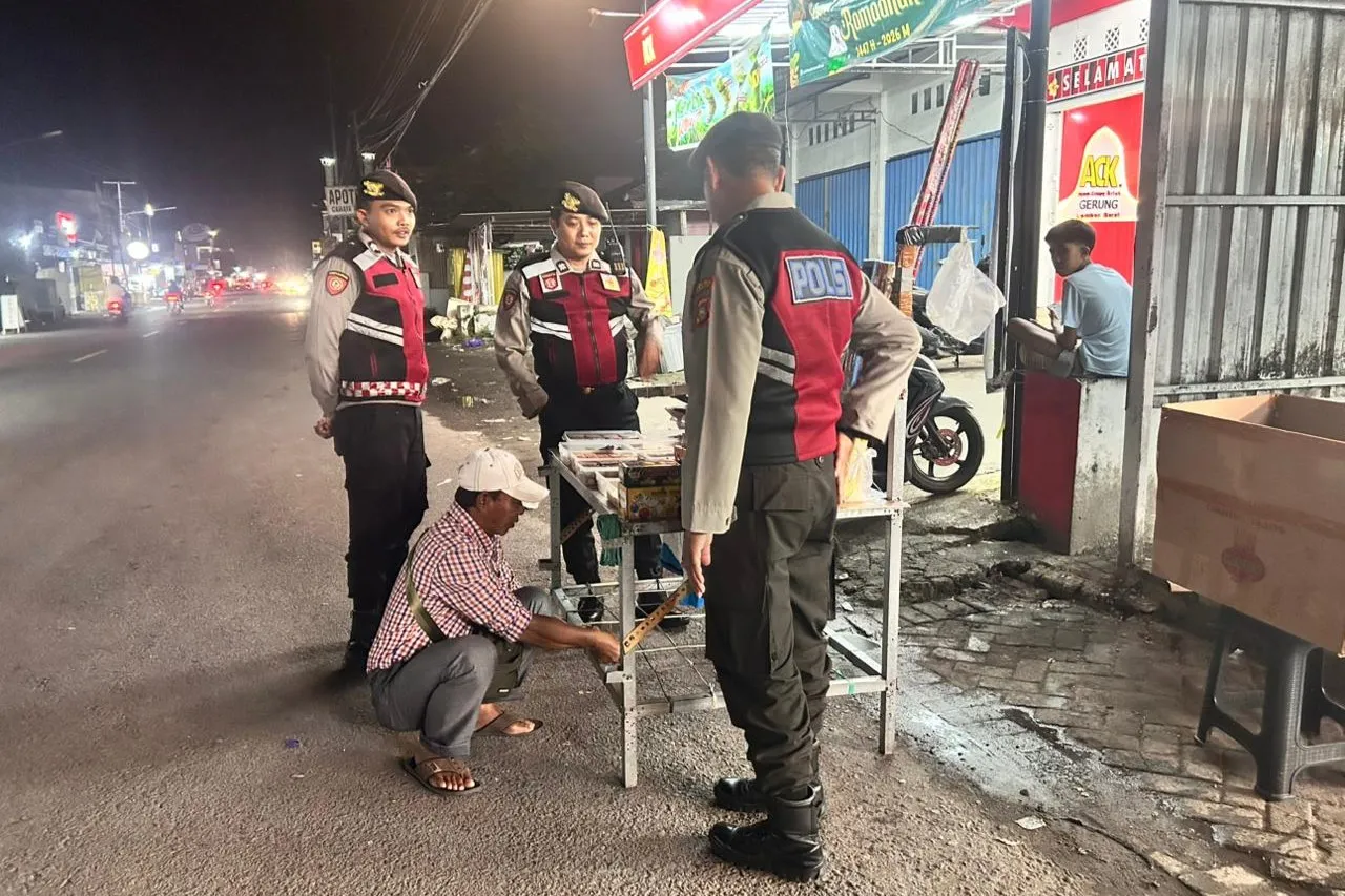 Antisipasi Perang Petasan, Polres Lombok Barat Intensifkan Patroli
