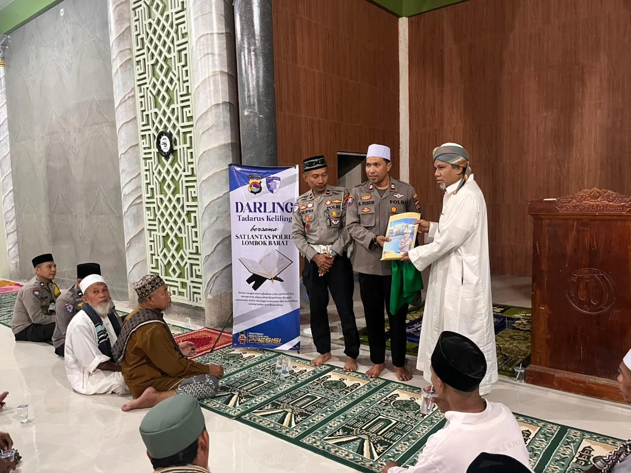 Polantas Menyapa Lewat Tadarusan Keliling di Lombok Barat