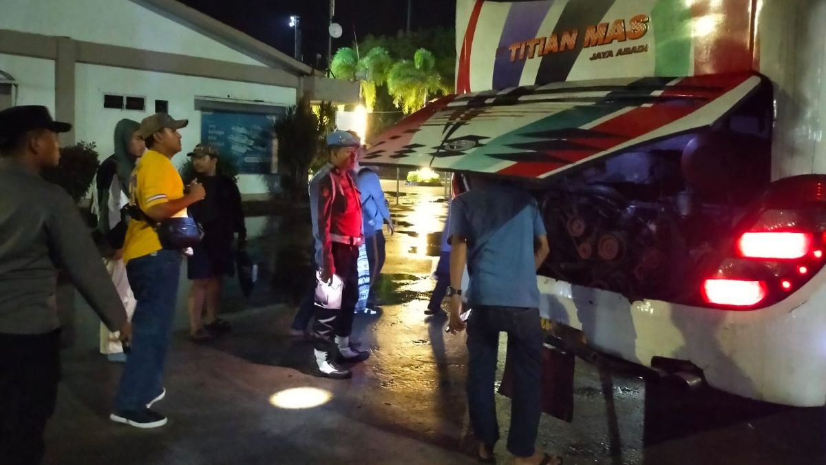 Pintu Masuk Lombok Dijaga Ketat, Personel Gabungan Sasar Muatan Kapal