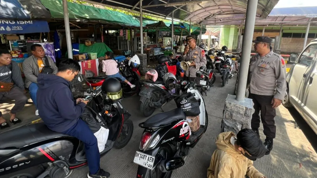 Polres Lombok Barat Intensifkan Edukasi Pemudik di Pelabuhan Lembar