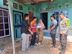 Bhabinkamtibmas Kelayu Jorong Salurkan Bantuan Kedukaan, Wujud Kepedulian kepada Warga