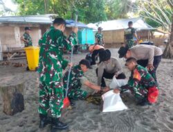 Sinergi Lintas Sektor Bersihkan Pantai Loco Senggigi