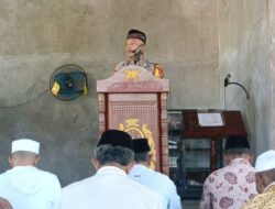 Wujud Cinta Masyarakat Terhadap Polri, Bhabinkamtibmas Polsek Woha Jadi Khotib Sholat Jum,at di Masjid Baburahman Kecamatan Bolo