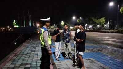 Patroli Malam Satlantas Polres Lombok Barat di Titik Rawan