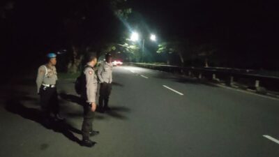 Patroli Blue Light Polsek Kuripan di Jalur Bypass BIL