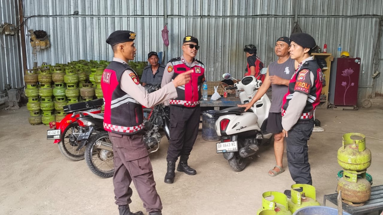Polres Lombok Barat Pantau Distribusi LPG 3 kg di Lembar