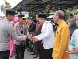 Kapolda NTB Salurkan Bansos dan Tanam Pohon Saat Kunker ke Polres Lombok Utara