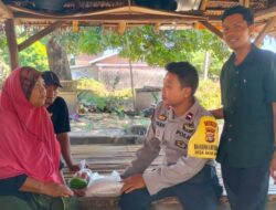 POLSEK BAYAN DUKUNG PROGRAM “SADE-BE” DESA AKAR-AKAR, WUJUD KEPEDULIAN UNTUK SESAMA