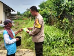 Tak Sekadar Jaga Kamtibmas, Polisi di Labuapi Edukasi Warga Manfaatkan Lahan Rumah untuk Pekarangan Bergizi