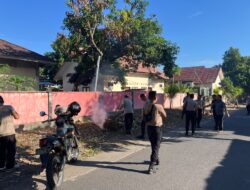 Kapolsek Bayan dan Camat Bayan Pimpin Gotong Royong Sambut HUT Kabupaten Lombok Utara dan Event Color Fun Run